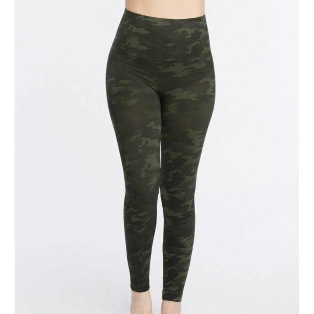 SPANX Women Size Small Look at Me Now Ecocare Seamless Leggings Green Camo NEW